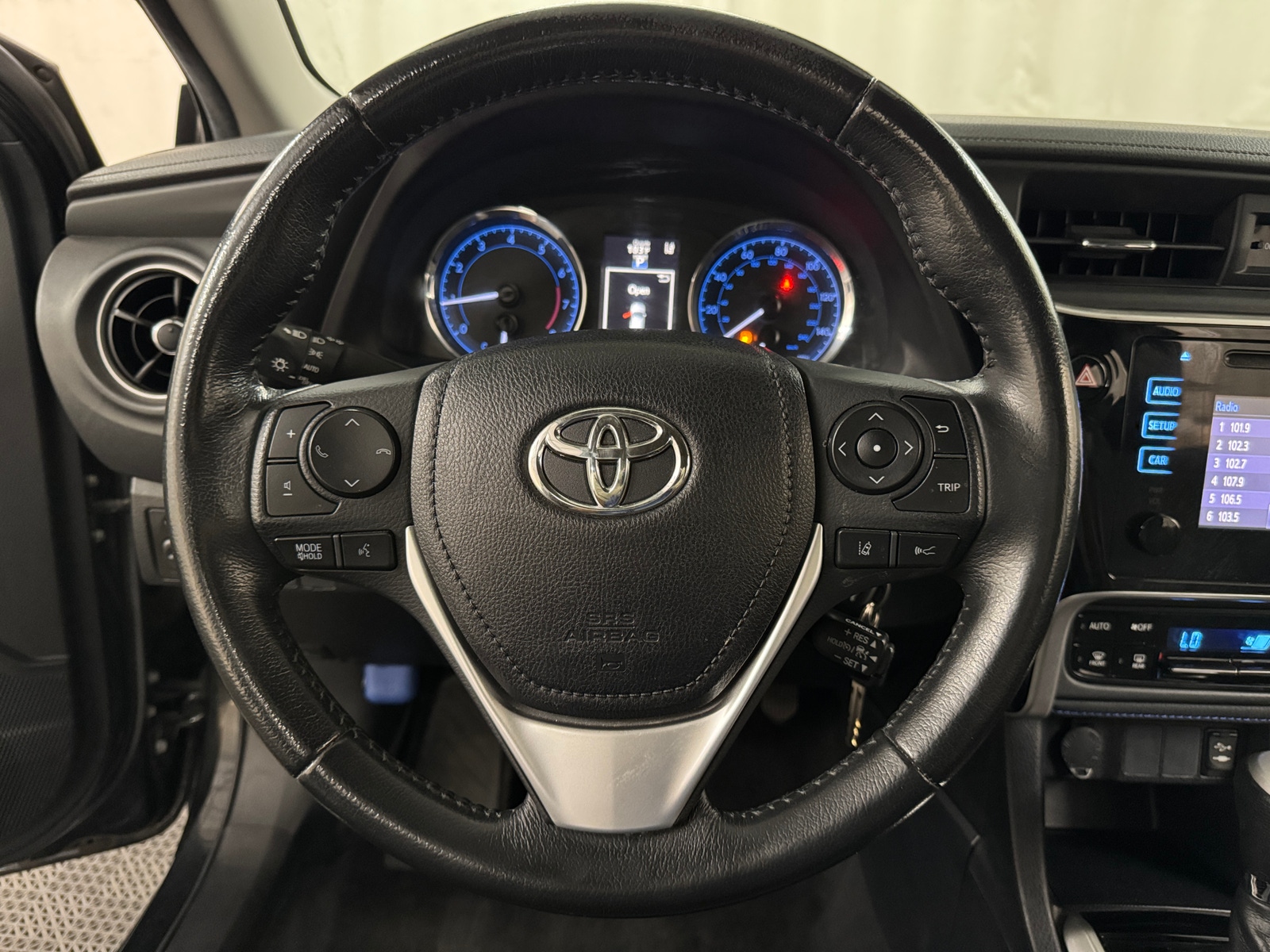 Thumbnail: 2019 Toyota Corolla - 4