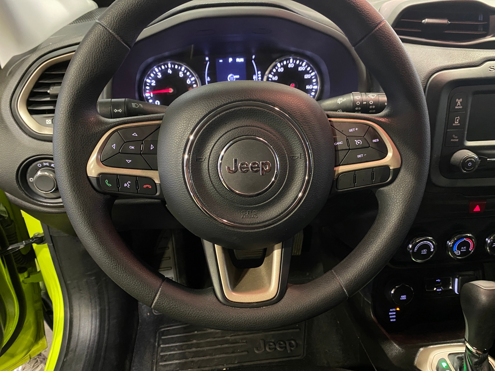 Thumbnail: 2017 Jeep Renegade - 5