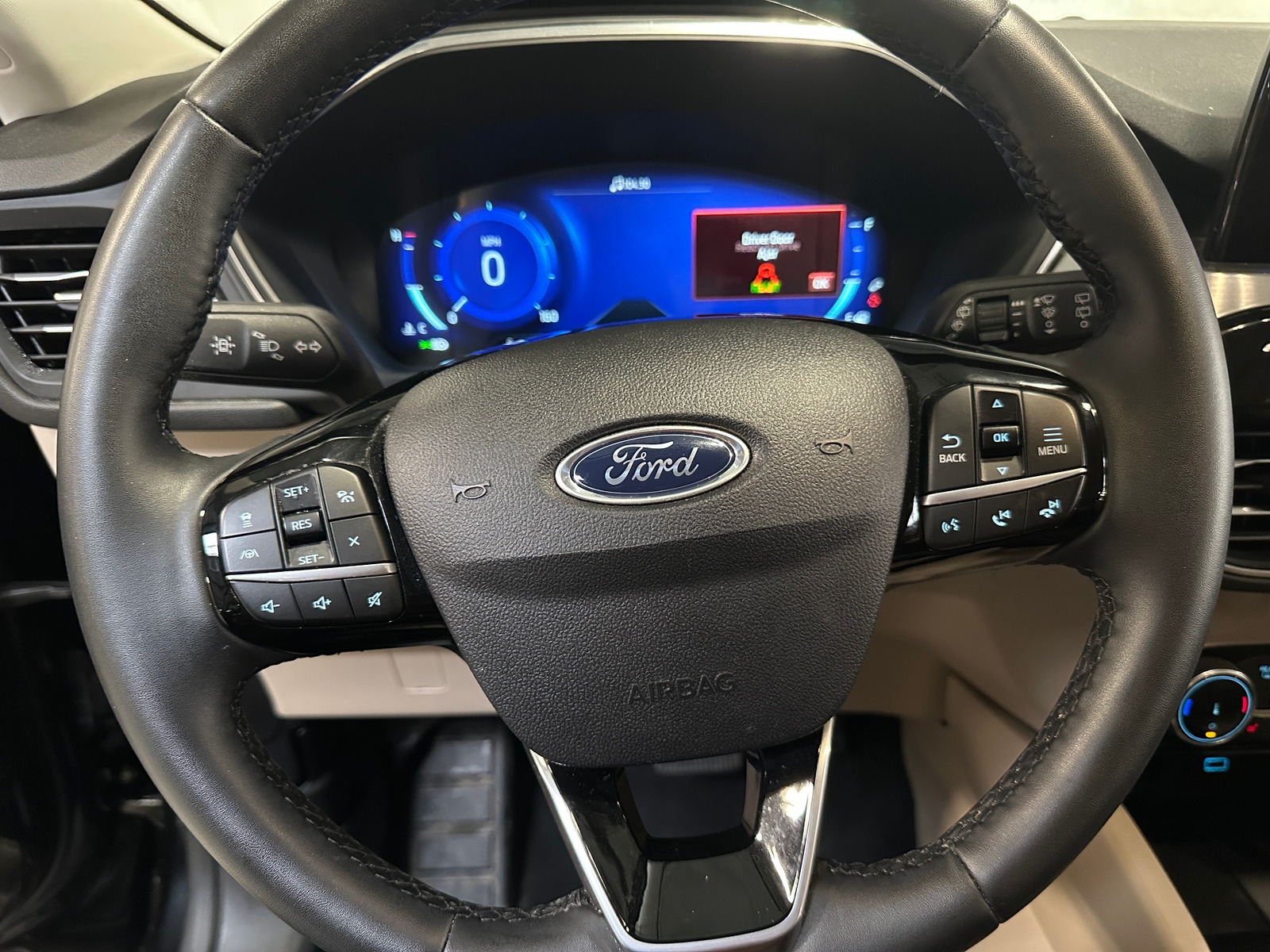 Thumbnail: 2022 Ford Escape - 4