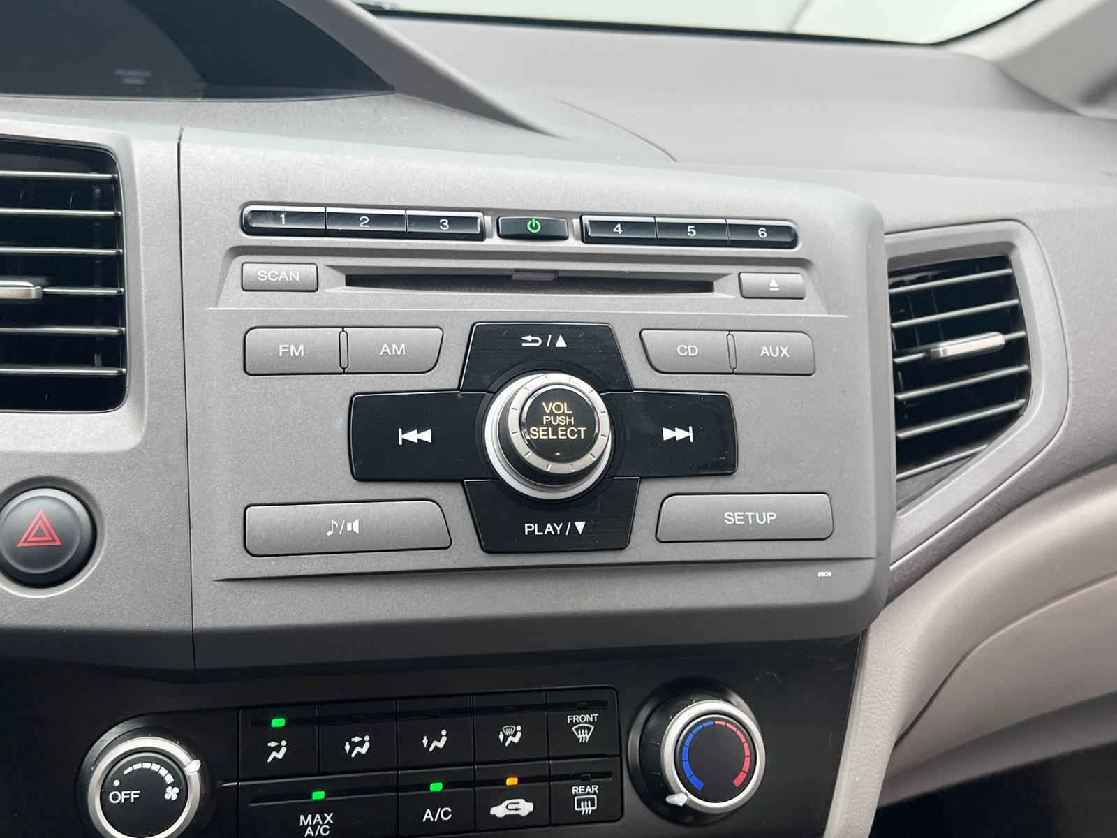 Thumbnail: 2012 Honda Civic - 4