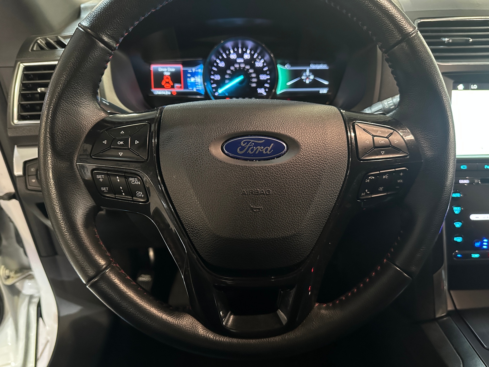 Thumbnail: 2018 Ford Explorer - 4