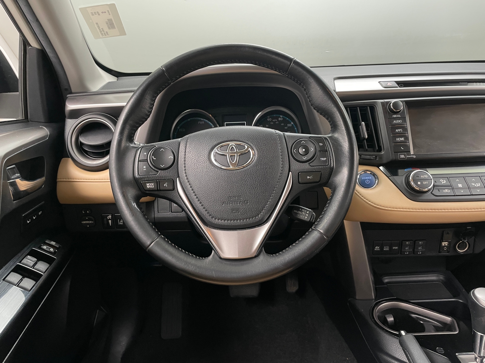 Thumbnail: 2018 Toyota RAV4 - 4