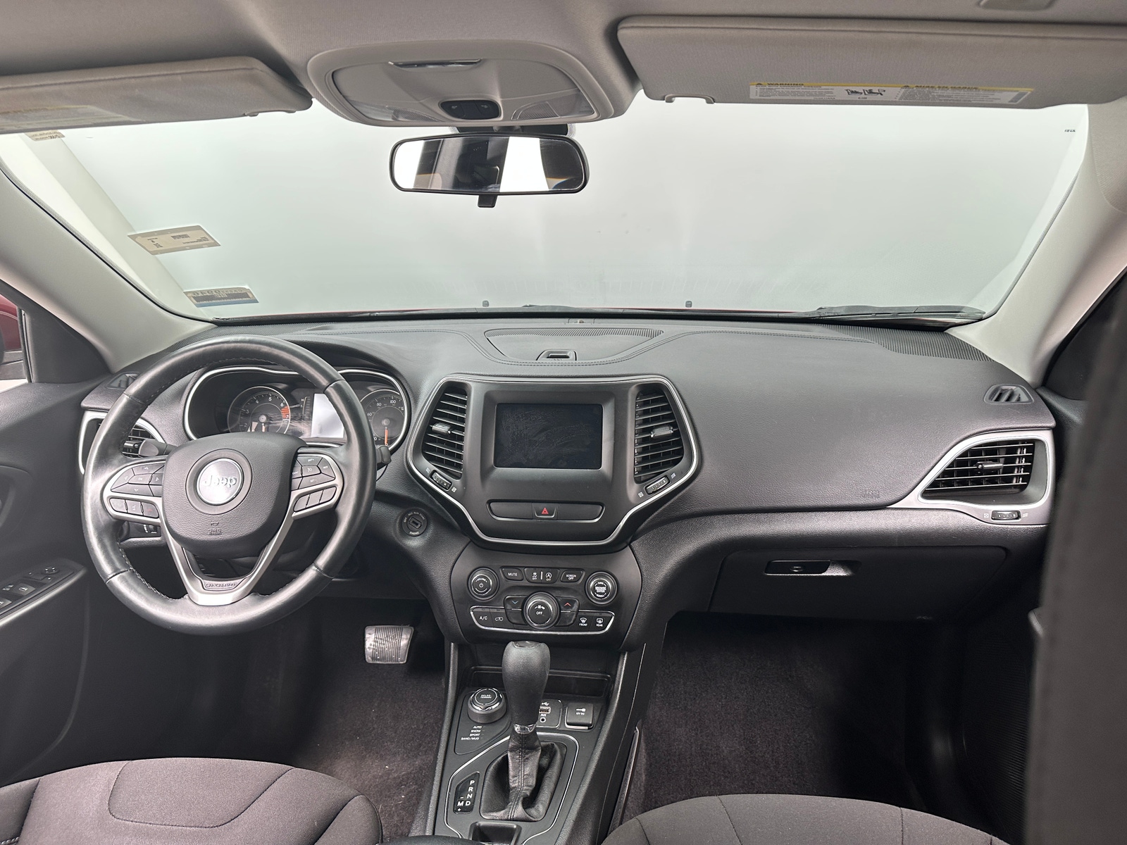 Thumbnail: 2019 Jeep Cherokee - 3