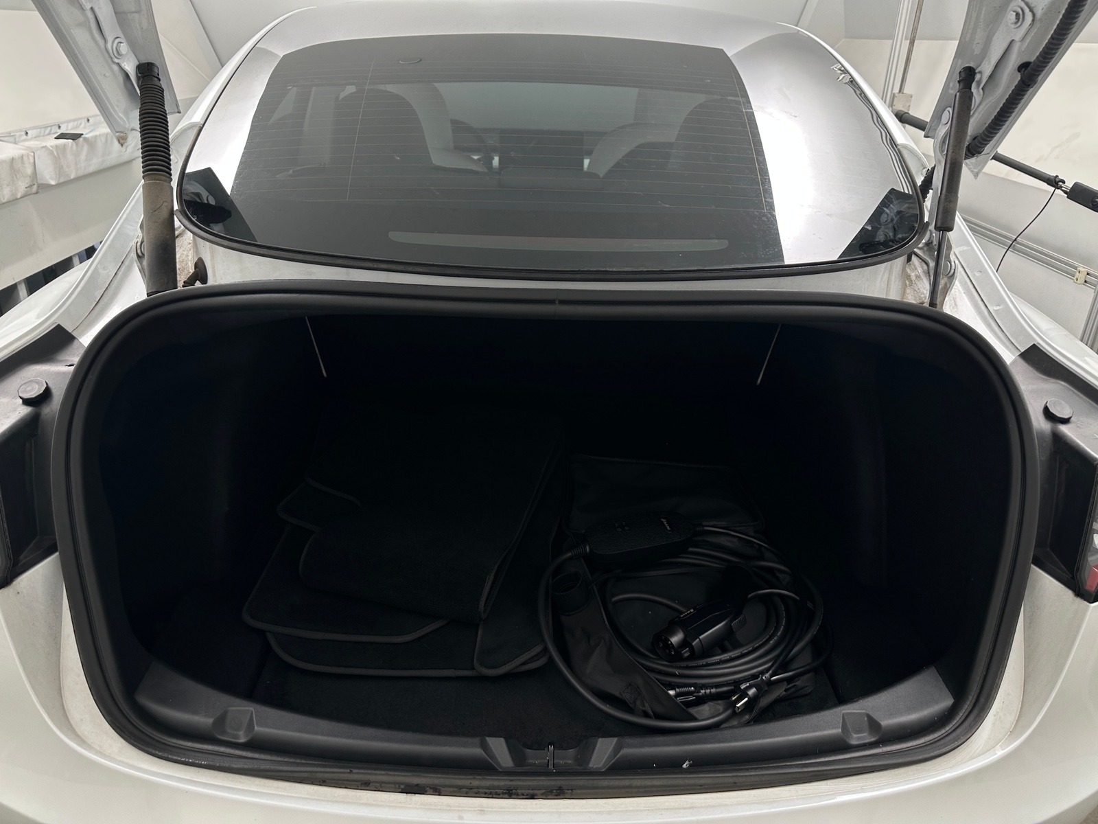 Thumbnail: 2023 Tesla Model 3 - 6