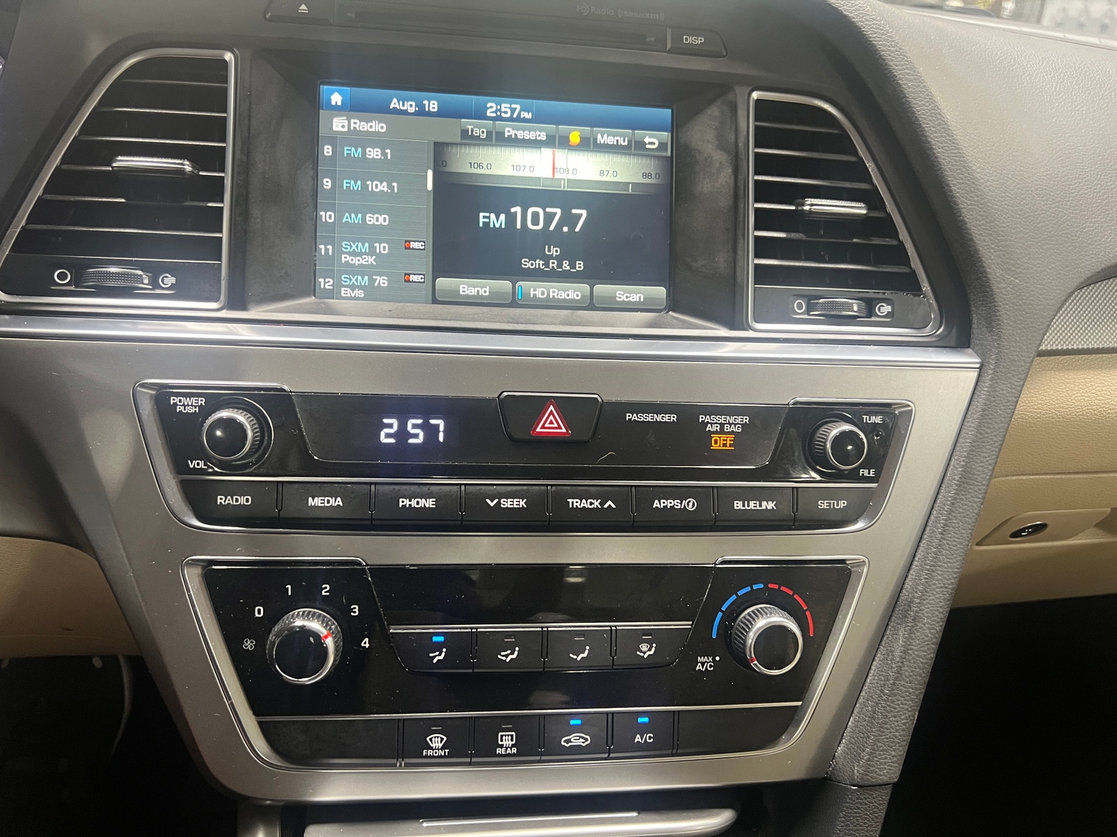 Thumbnail: 2017 Hyundai Sonata - 4