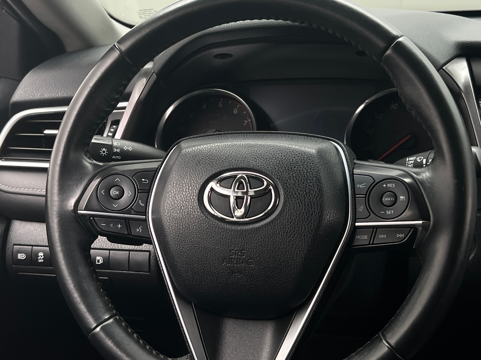 Thumbnail: 2018 Toyota Camry - 4