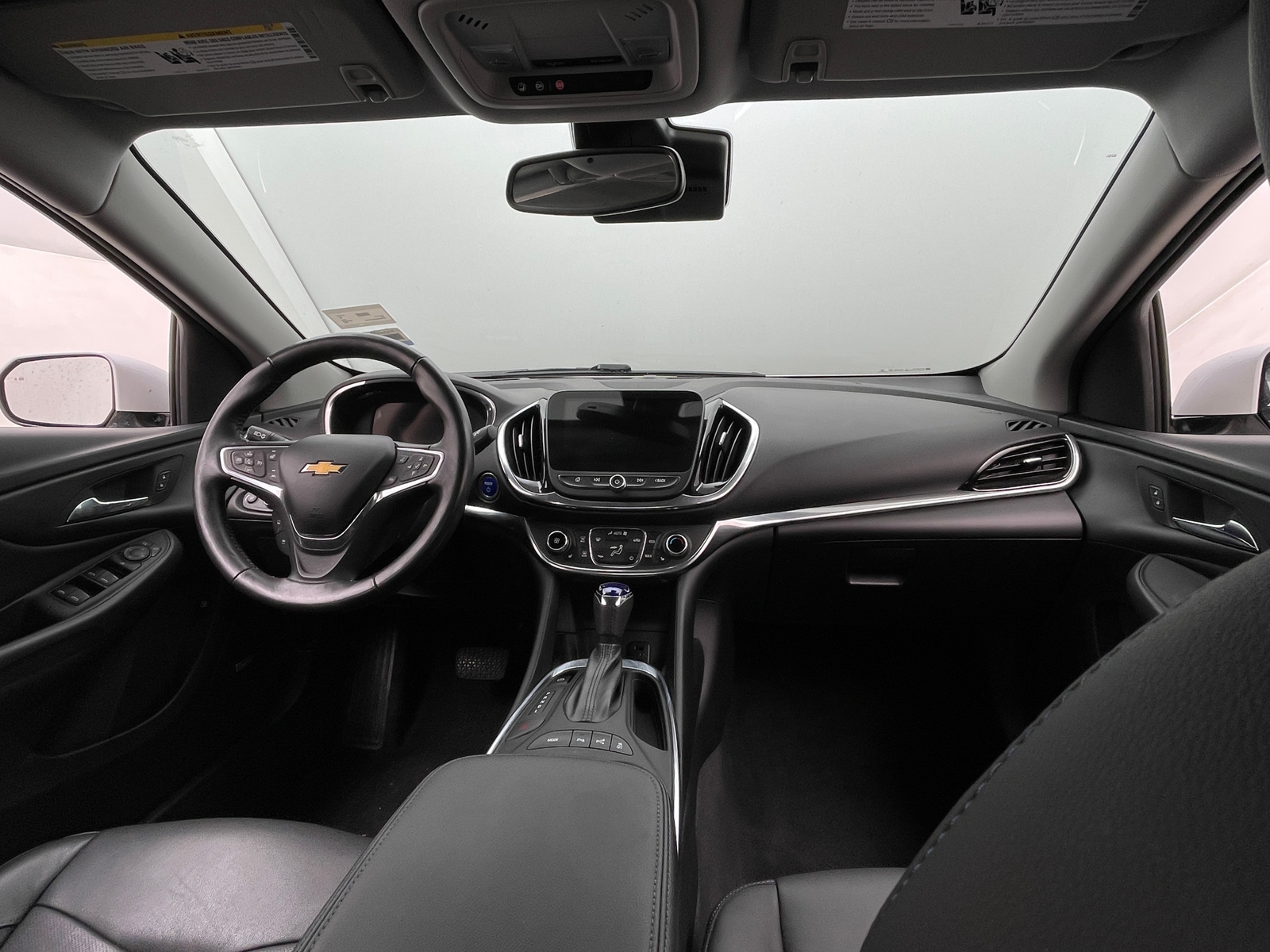 Thumbnail: 2017 Chevrolet Volt - 2