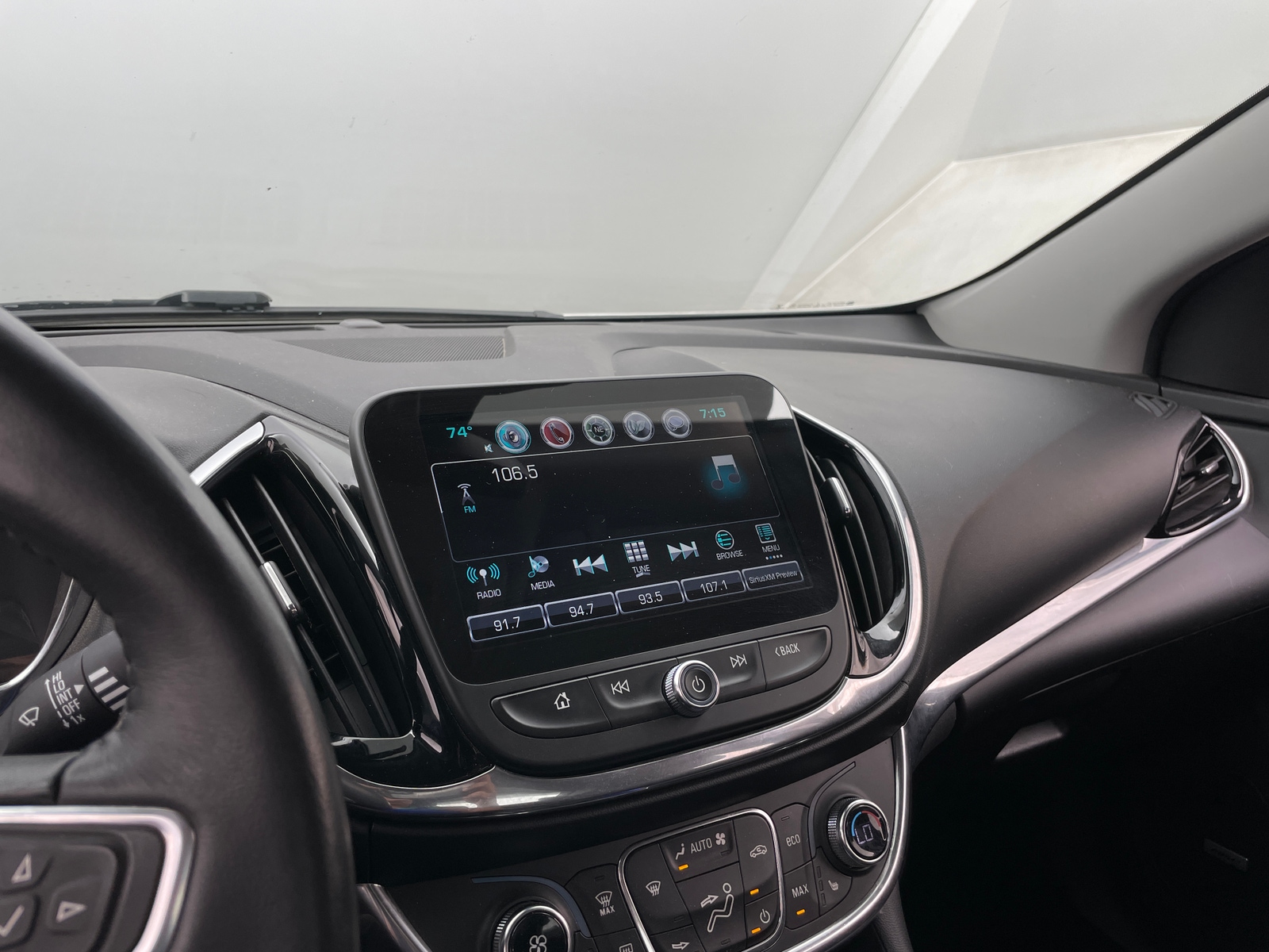 Thumbnail: 2017 Chevrolet Volt - 3