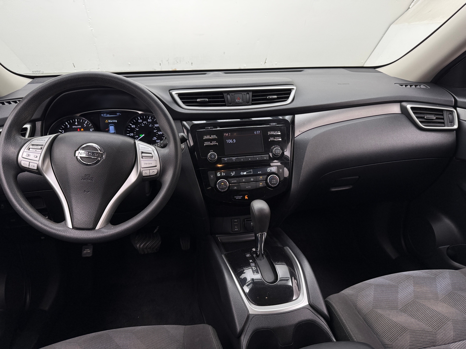 Thumbnail: 2016 Nissan Rogue - 3