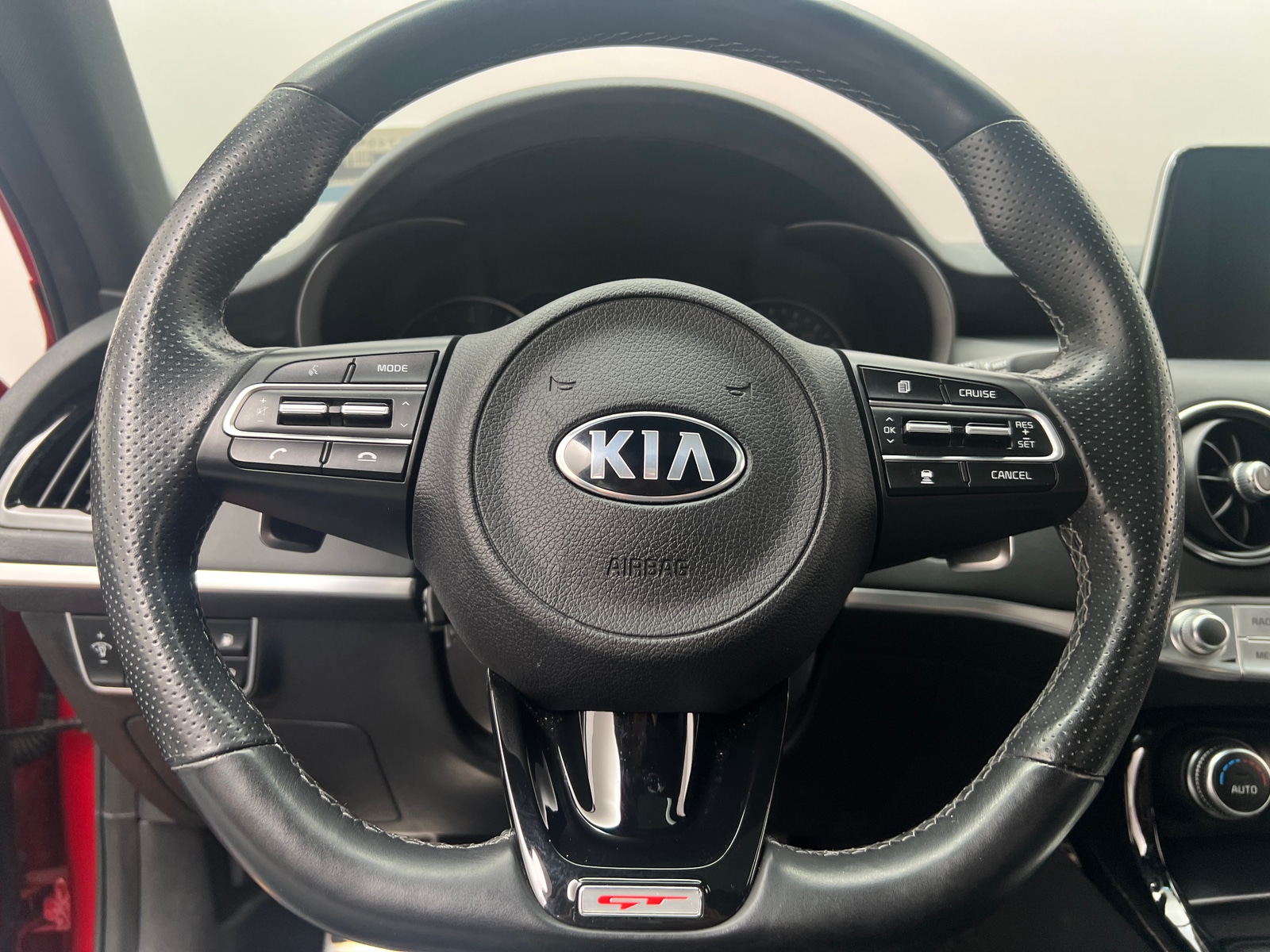 Thumbnail: 2021 Kia Stinger - 4