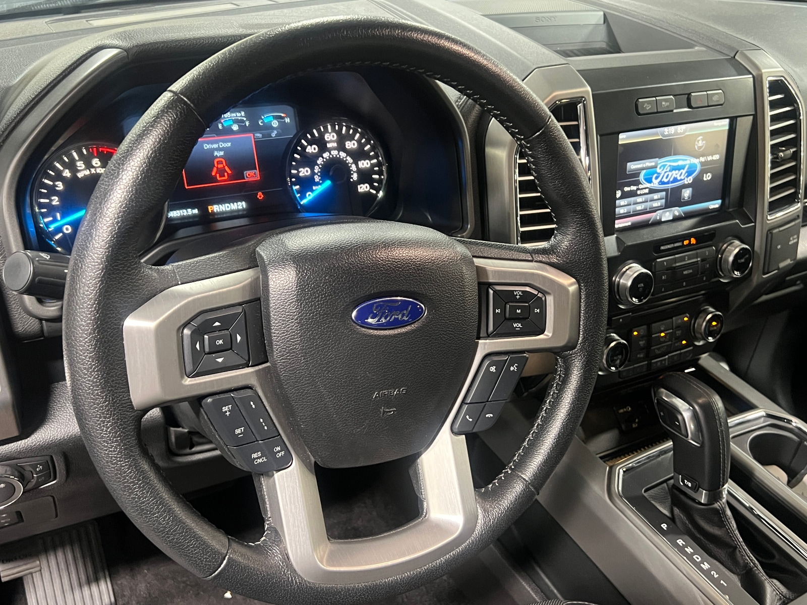 Thumbnail: 2015 Ford Econoline - 4