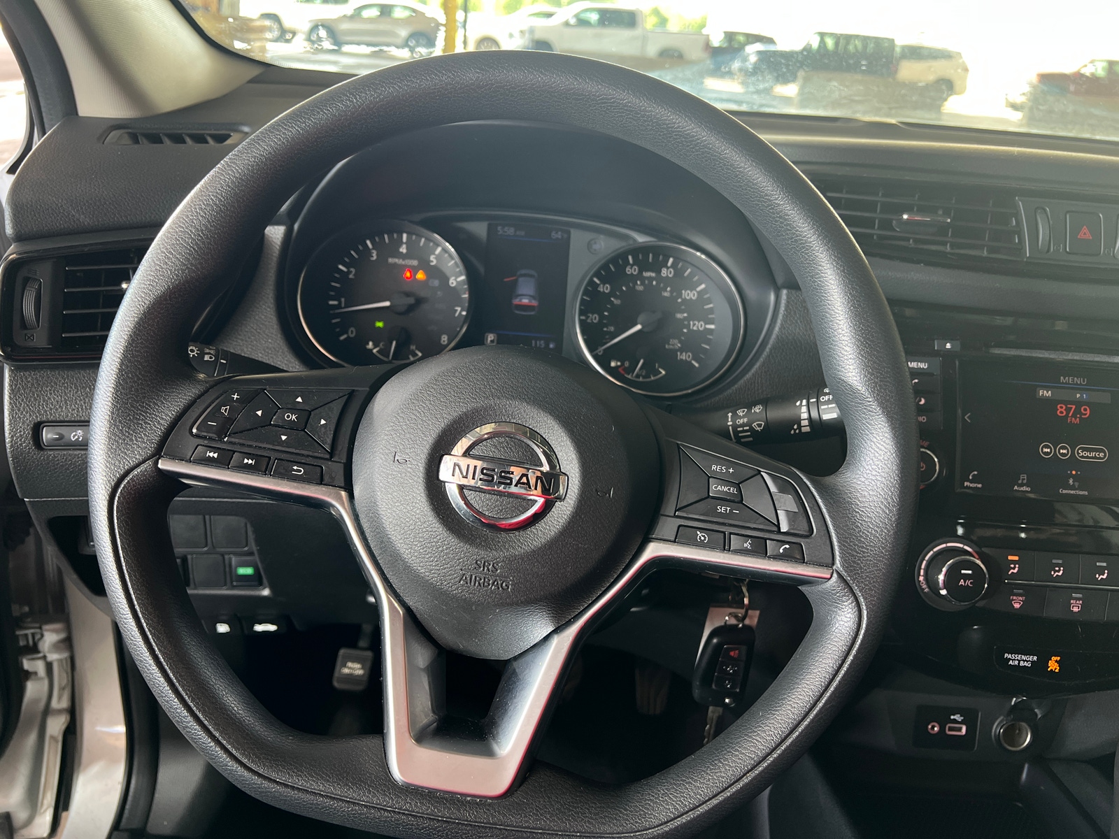 Thumbnail: 2019 Nissan Rogue Sport - 5