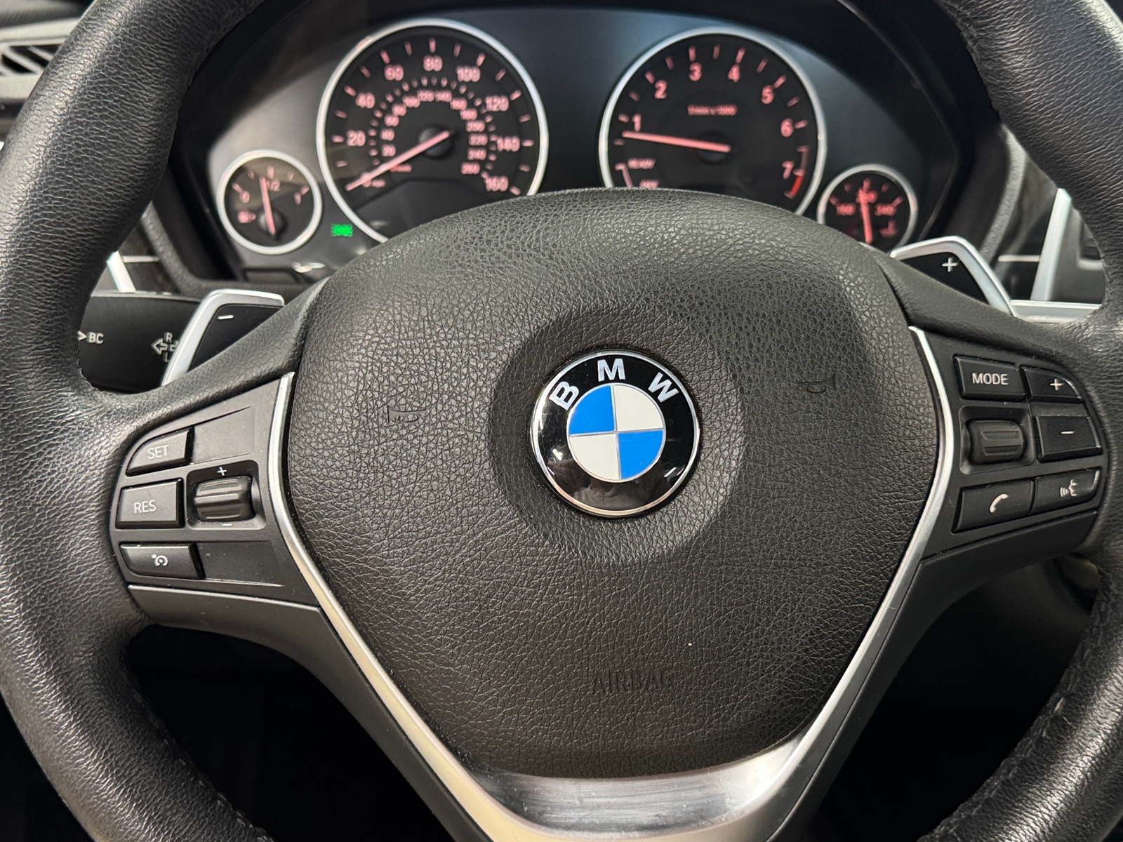 Thumbnail: 2018 BMW 3 Series - 4