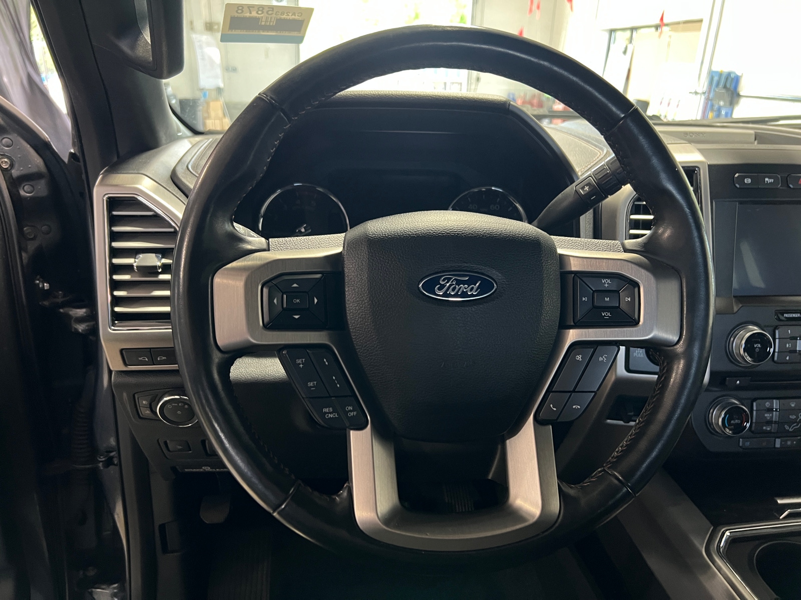 Thumbnail: 2018 Ford Econoline - 4