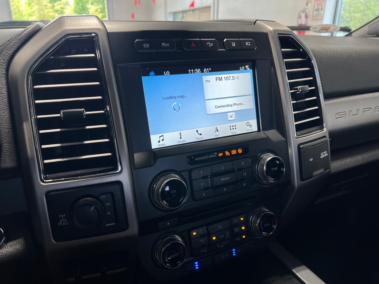 Thumbnail: 2018 Ford Econoline - 3