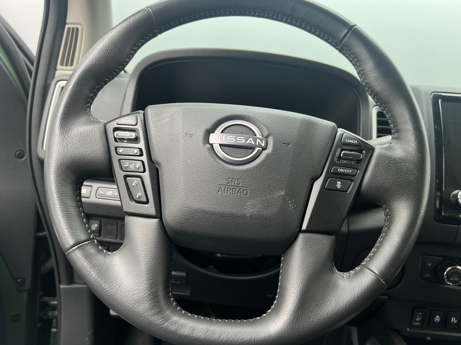 Thumbnail: 2024 Nissan Frontier - 5