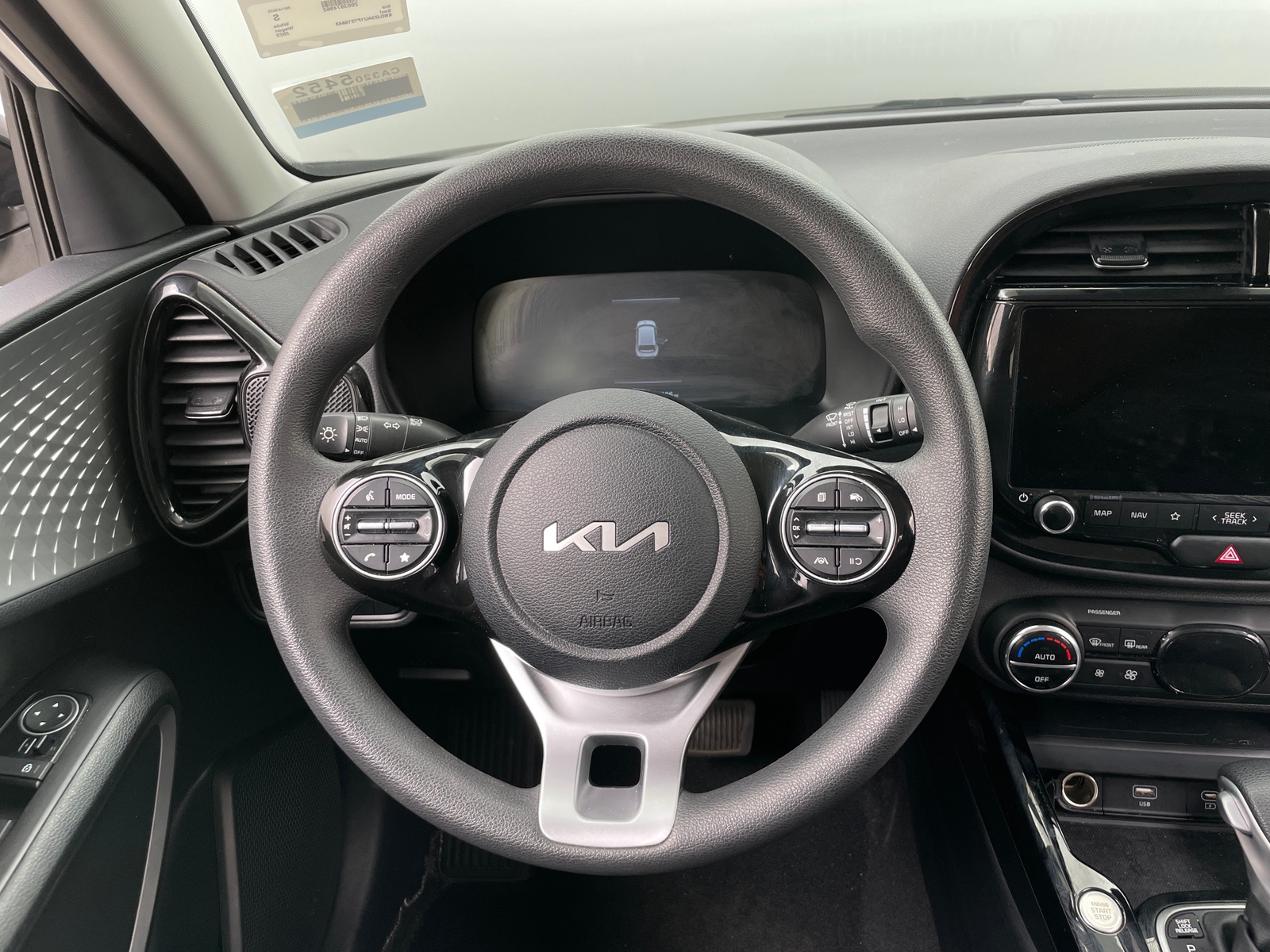 Thumbnail: 2023 Kia Soul - 5