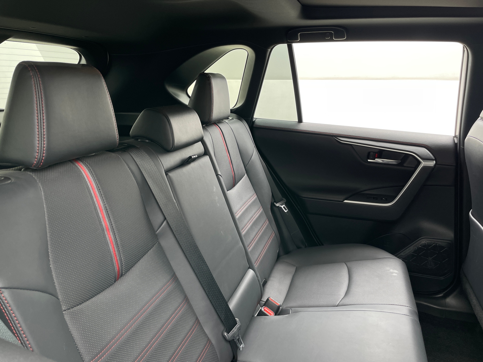 Thumbnail: 2021 Toyota RAV4 - 5