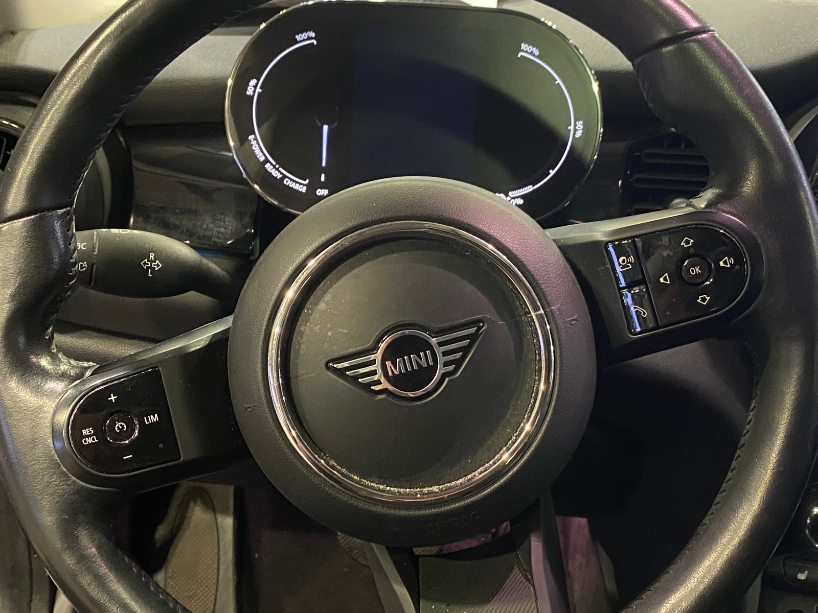 Thumbnail: 2022 MINI Cooper Hardtop - 4