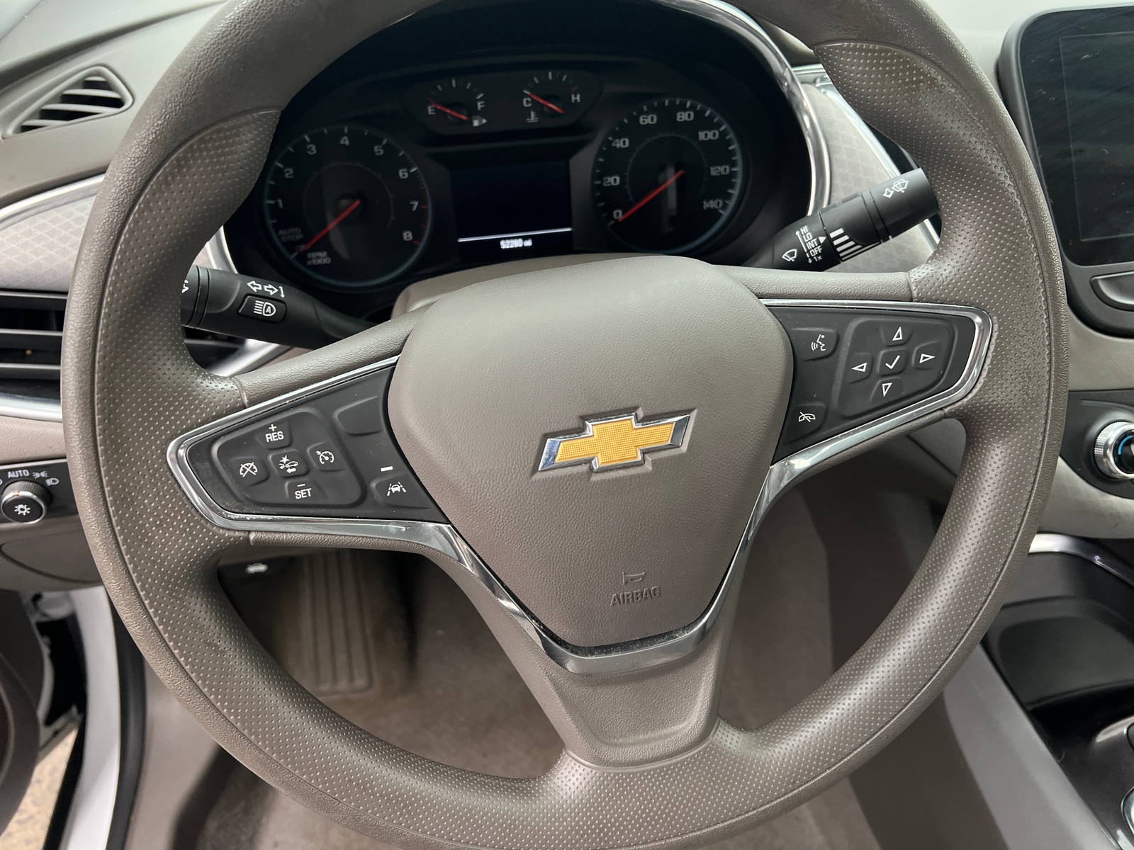 Thumbnail: 2020 Chevrolet Malibu - 5