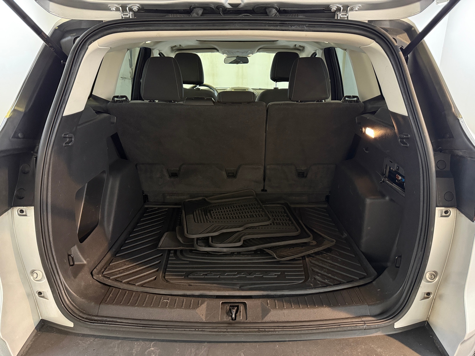 Thumbnail: 2016 Ford Escape - 7