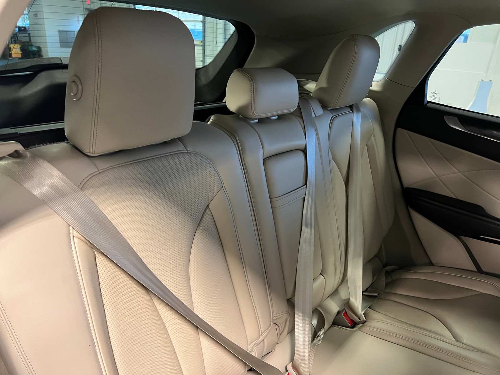 Thumbnail: 2017 Lincoln MKC - 5