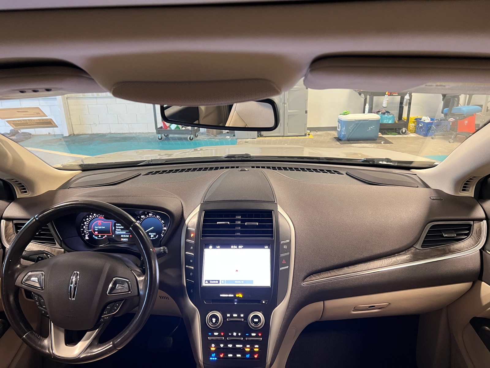 Thumbnail: 2017 Lincoln MKC - 2