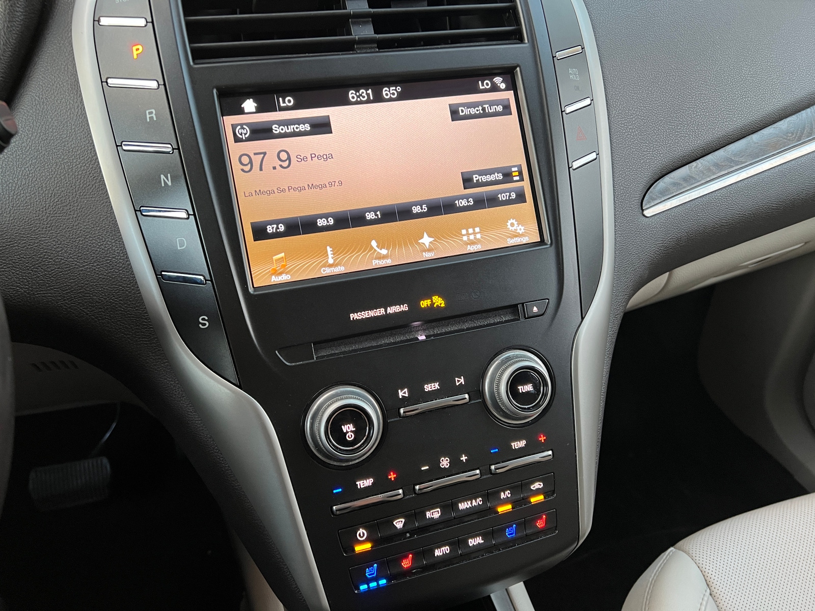 Thumbnail: 2017 Lincoln MKC - 3