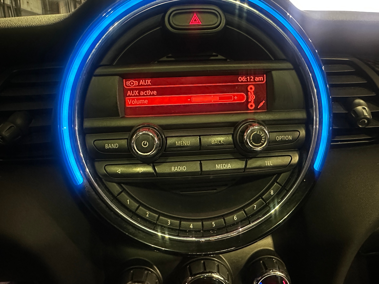 Thumbnail: 2016 MINI Cooper Hardtop - 3