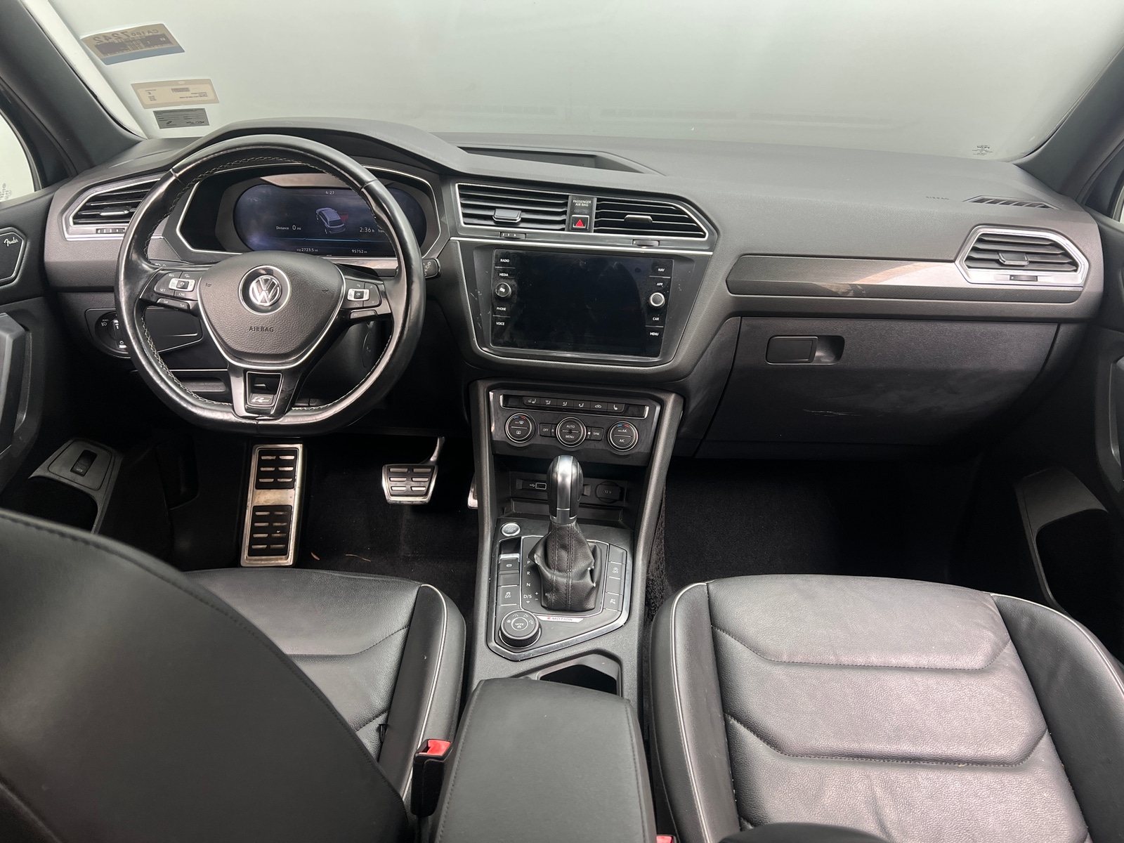 Thumbnail: 2018 Volkswagen Tiguan - 2