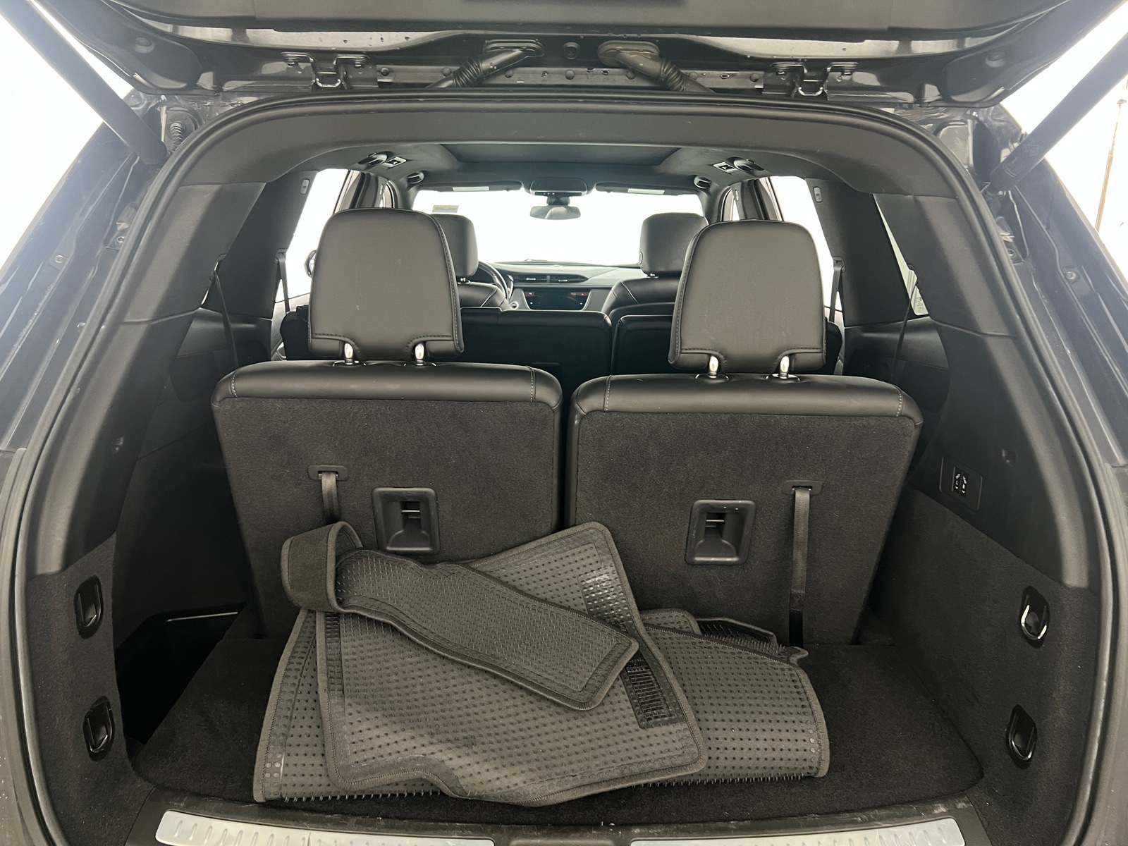 Thumbnail: 2021 Cadillac XT6 - 6
