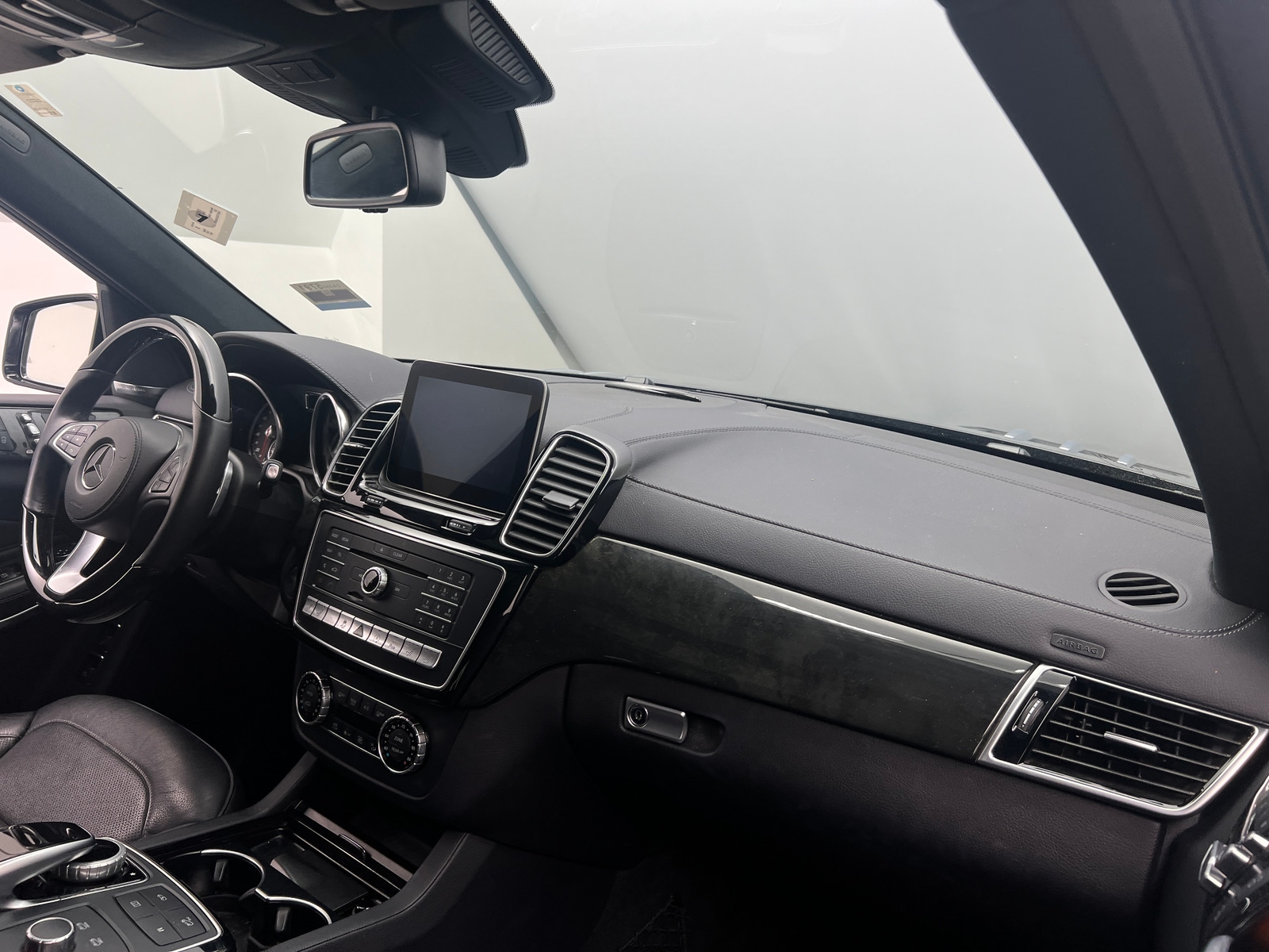 Thumbnail: 2017 Mercedes-Benz GLS - 2