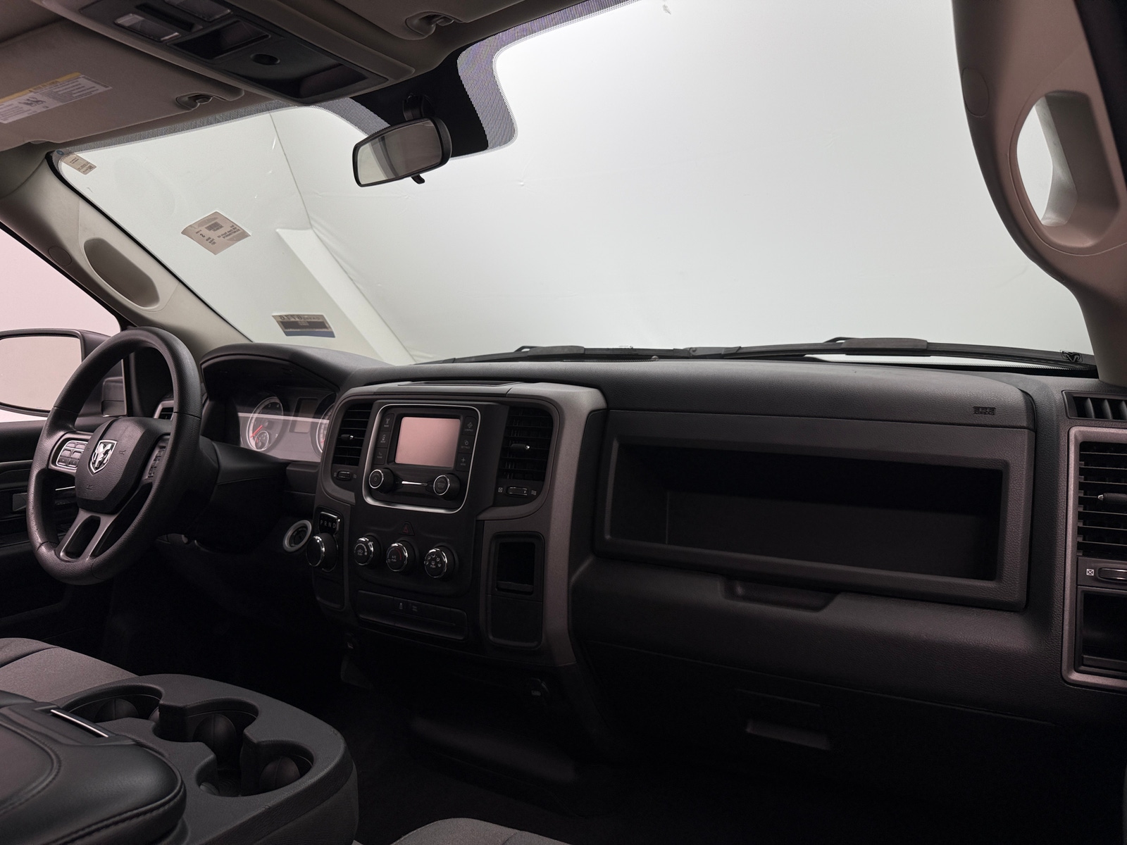 Thumbnail: 2021 RAM 1500 Classic - 3