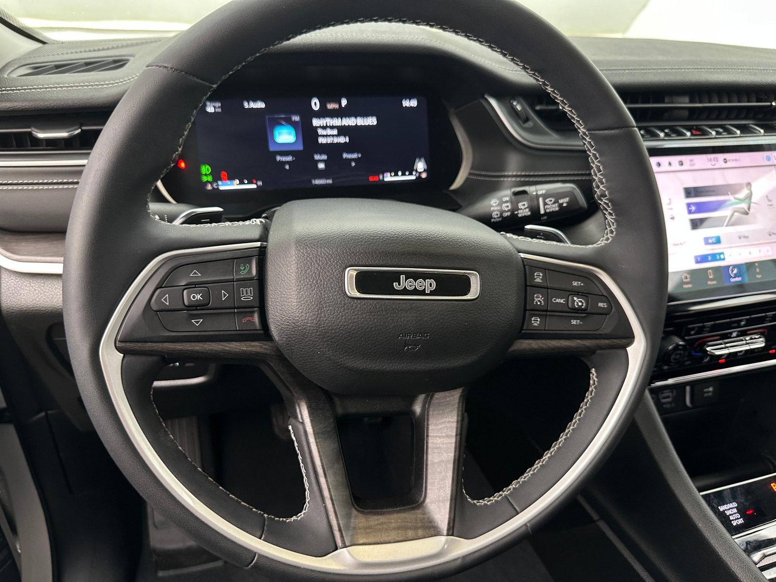 Thumbnail: 2023 Jeep Grand Cherokee - 4