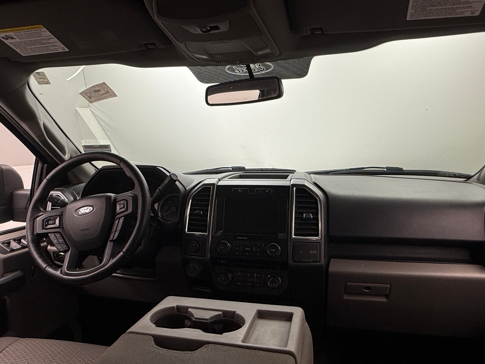 Thumbnail: 2016 Ford Econoline - 3