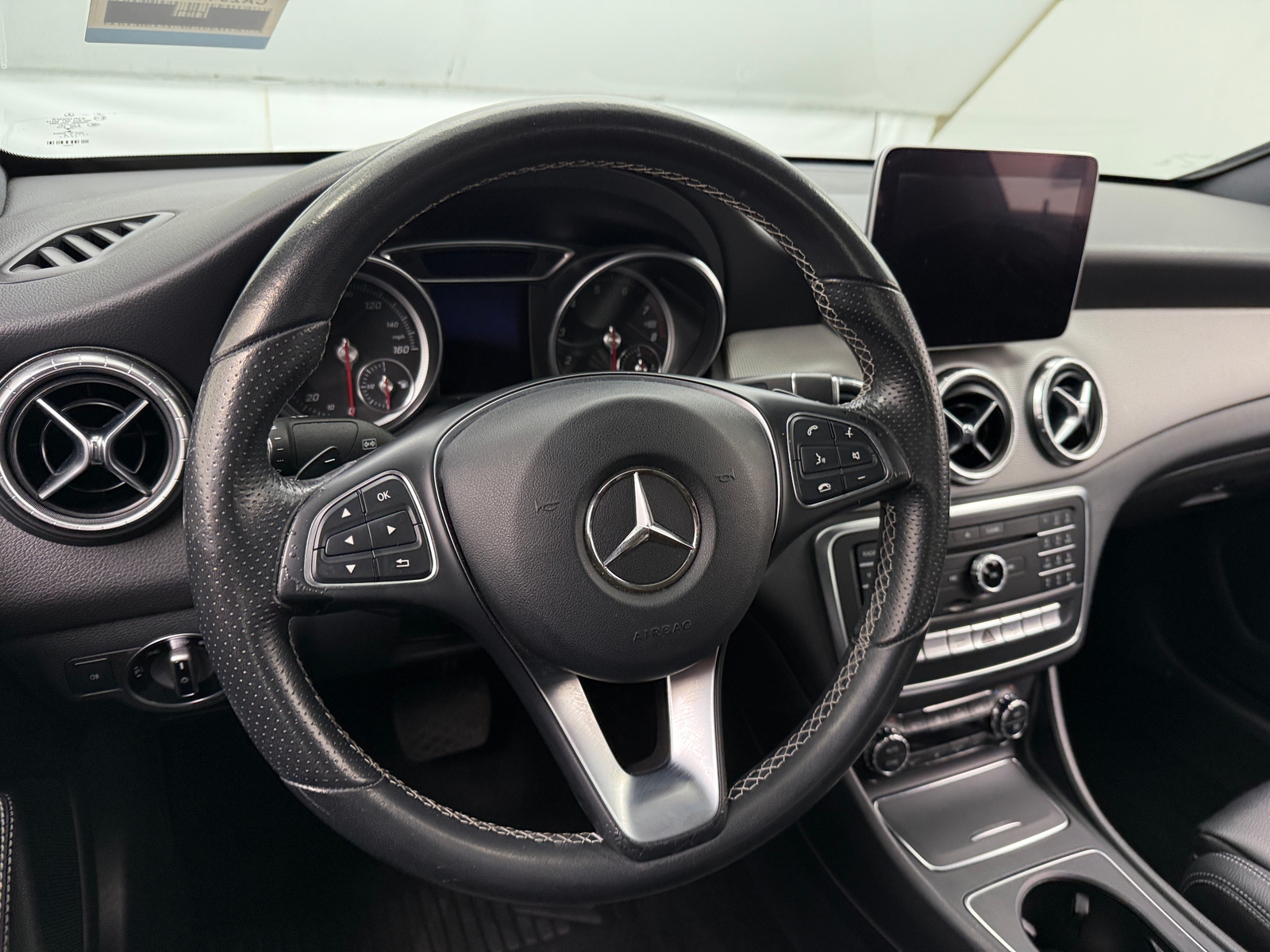 Thumbnail: 2018 Mercedes-Benz CLA - 3