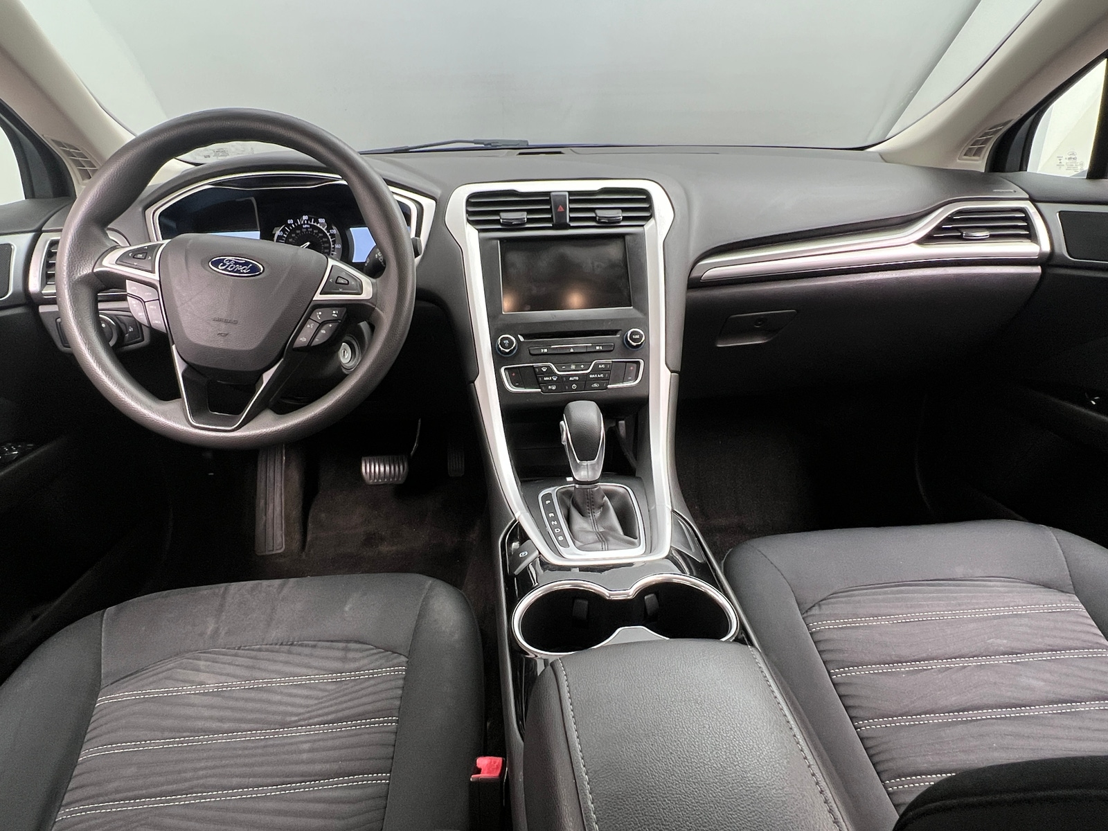 Thumbnail: 2016 Ford Fusion - 3
