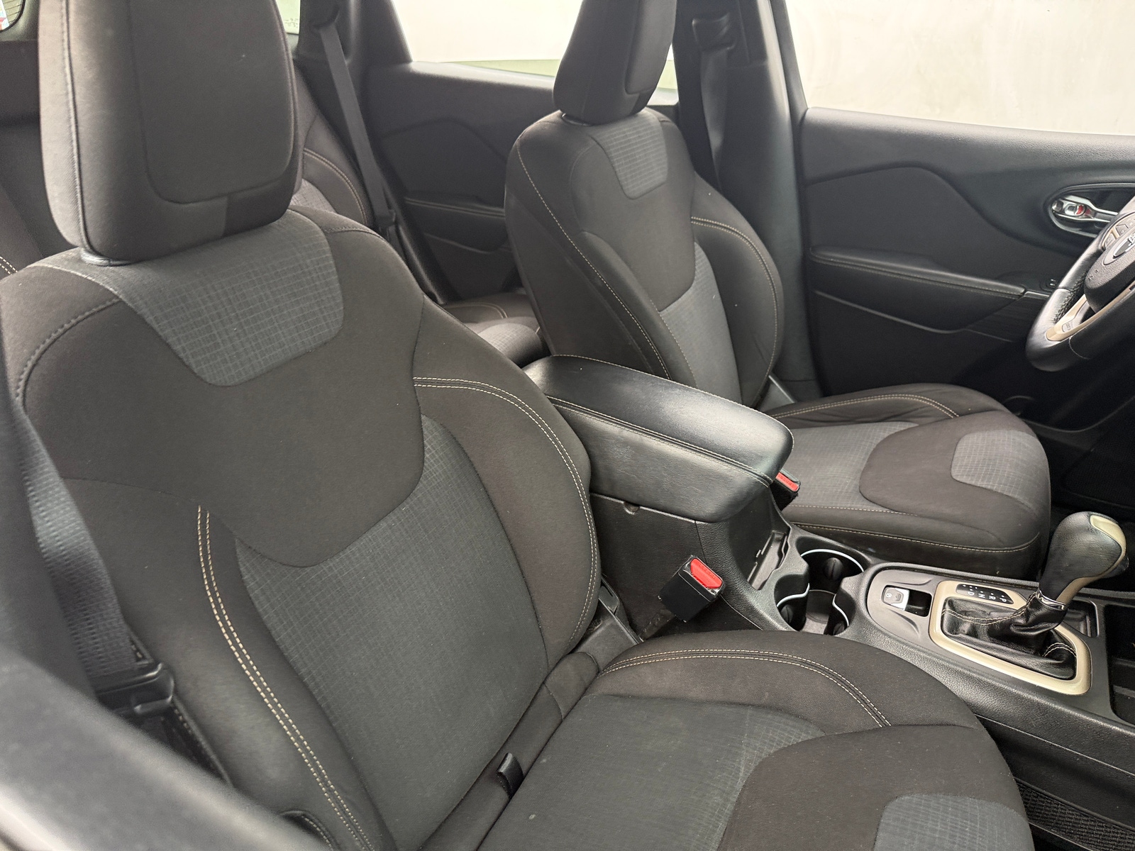 Thumbnail: 2015 Jeep Cherokee - 2