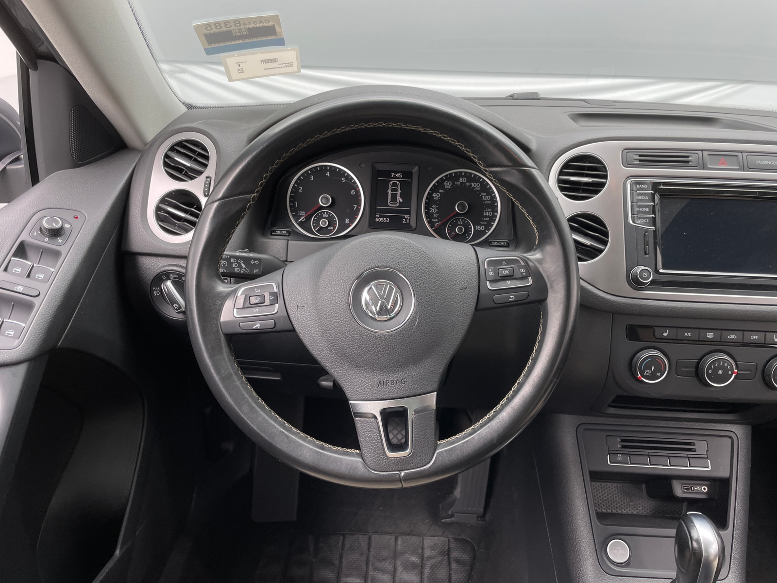 Thumbnail: 2016 Volkswagen Tiguan - 5