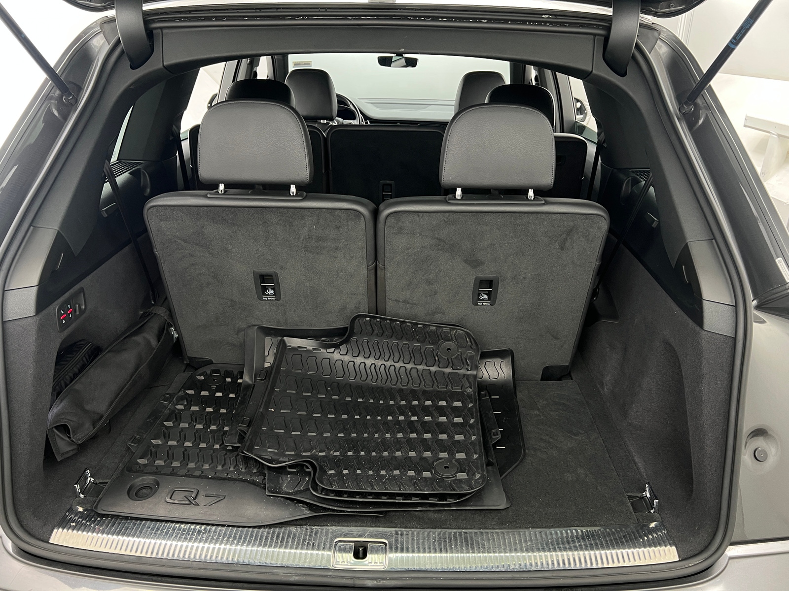 Thumbnail: 2019 Audi Q7 - 6