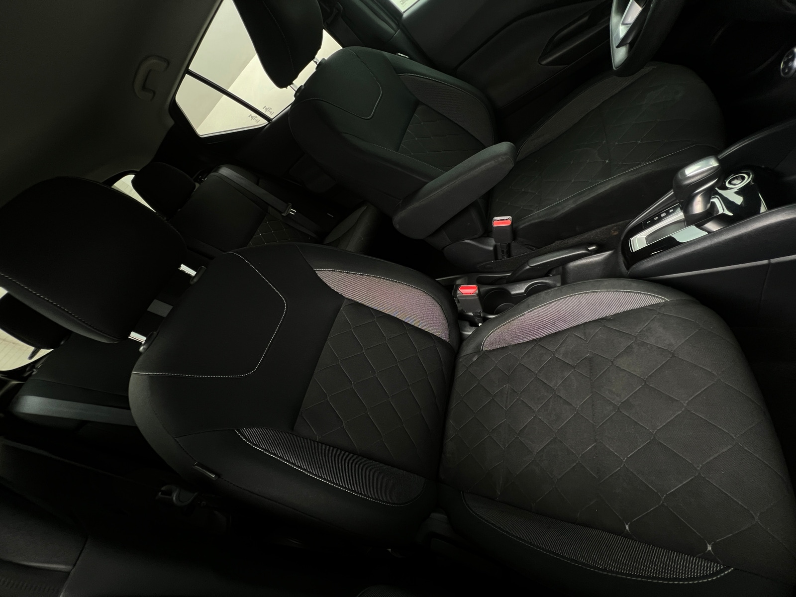 Thumbnail: 2020 Nissan Kicks - 2