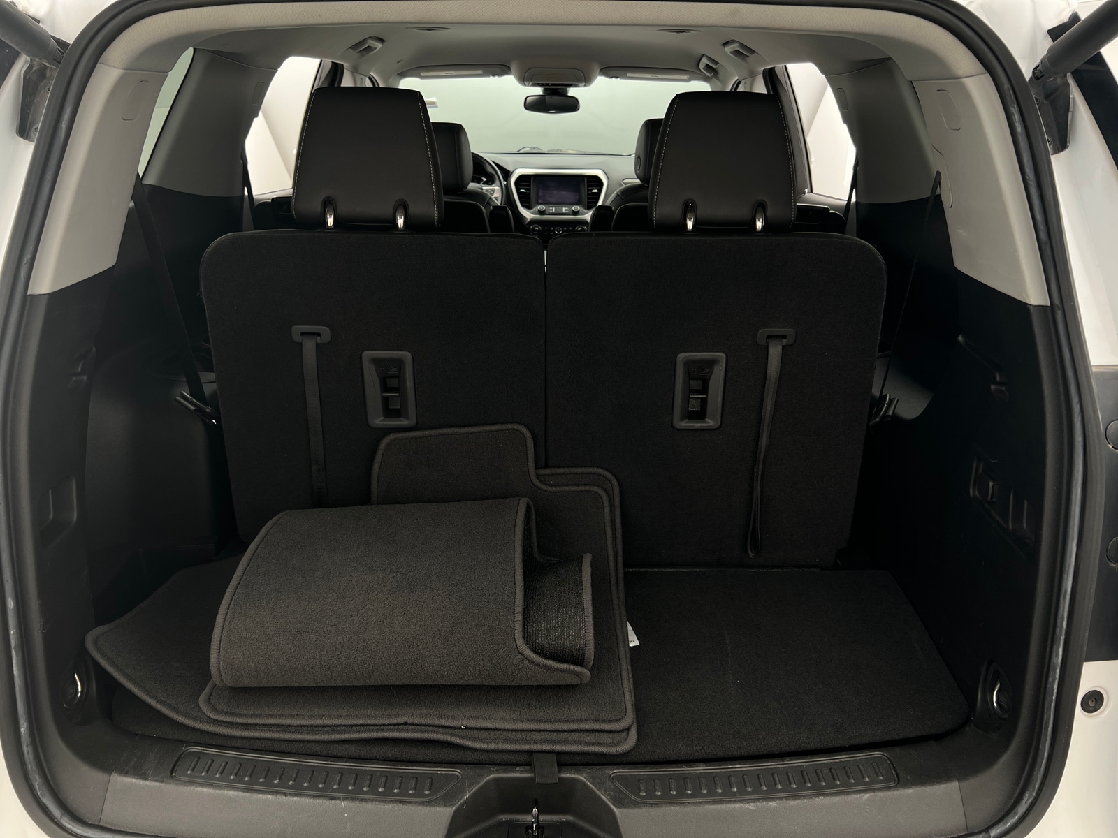 Thumbnail: 2022 GMC Acadia - 6
