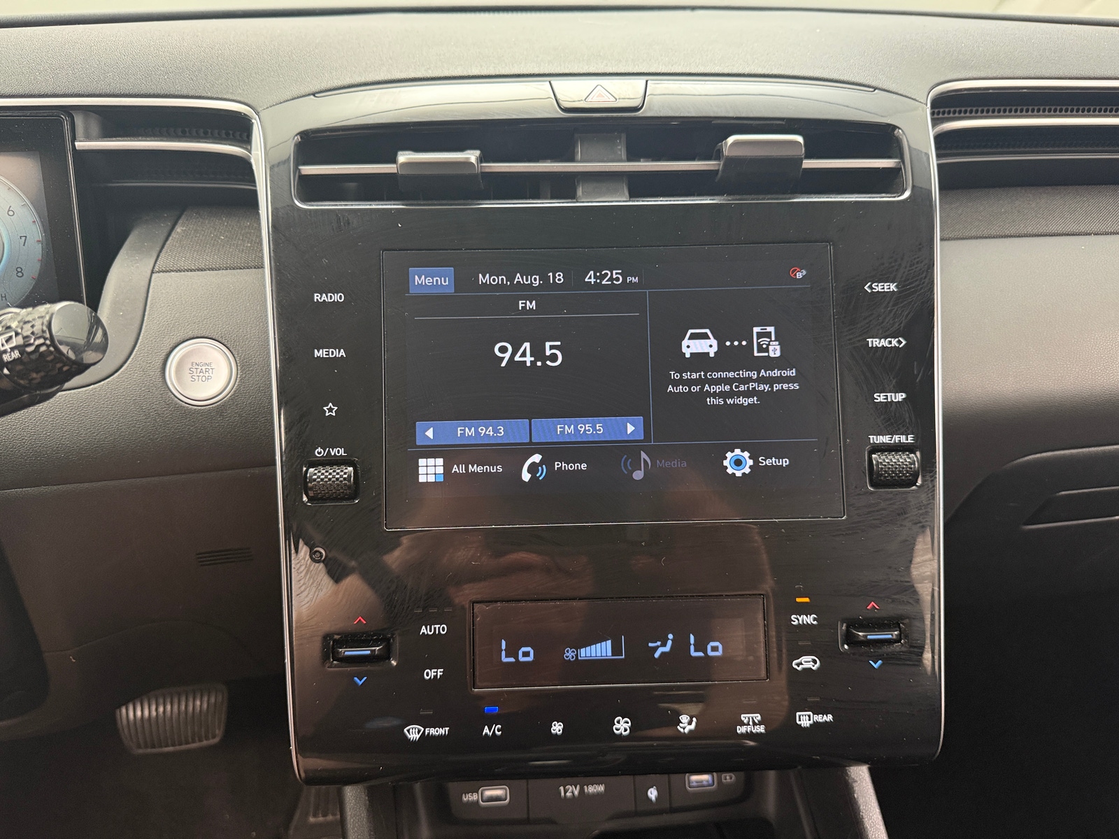 Thumbnail: 2022 Hyundai Tucson - 4