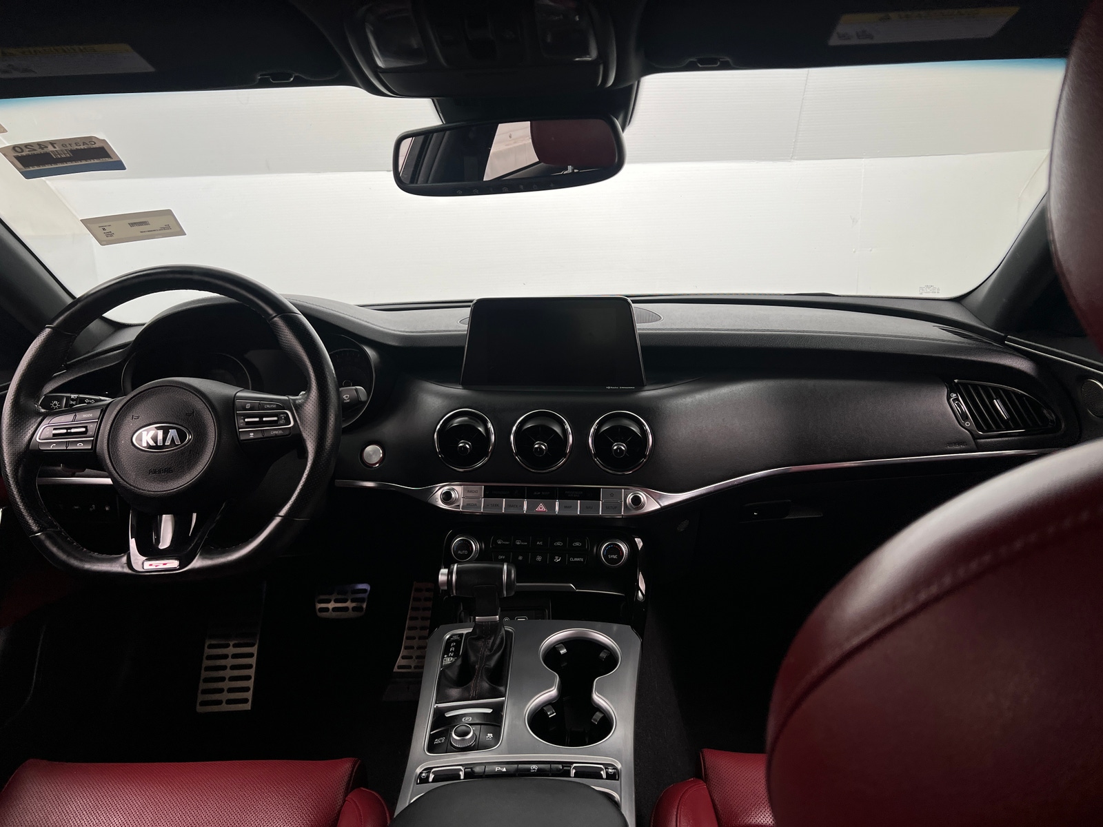 Thumbnail: 2019 Kia Stinger - 2