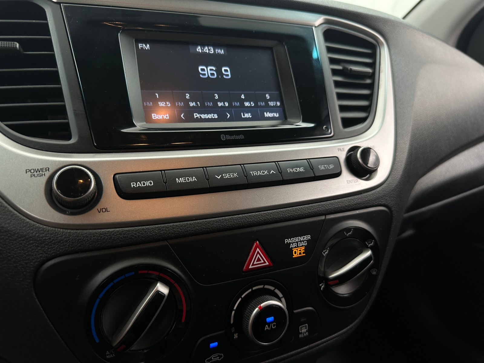 Thumbnail: 2018 Hyundai Accent - 4