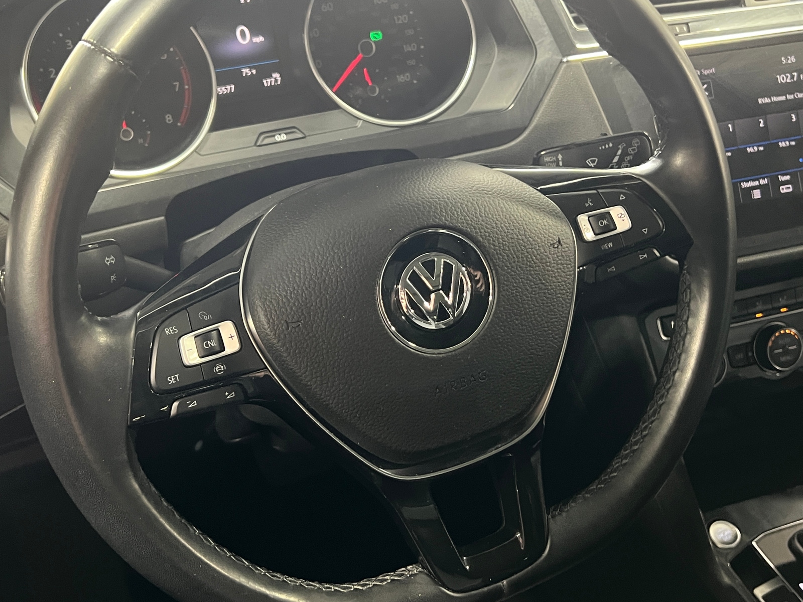 Thumbnail: 2019 Volkswagen Tiguan - 4