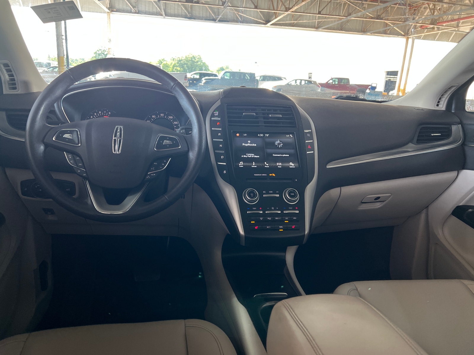 Thumbnail: 2018 Lincoln MKC - 2