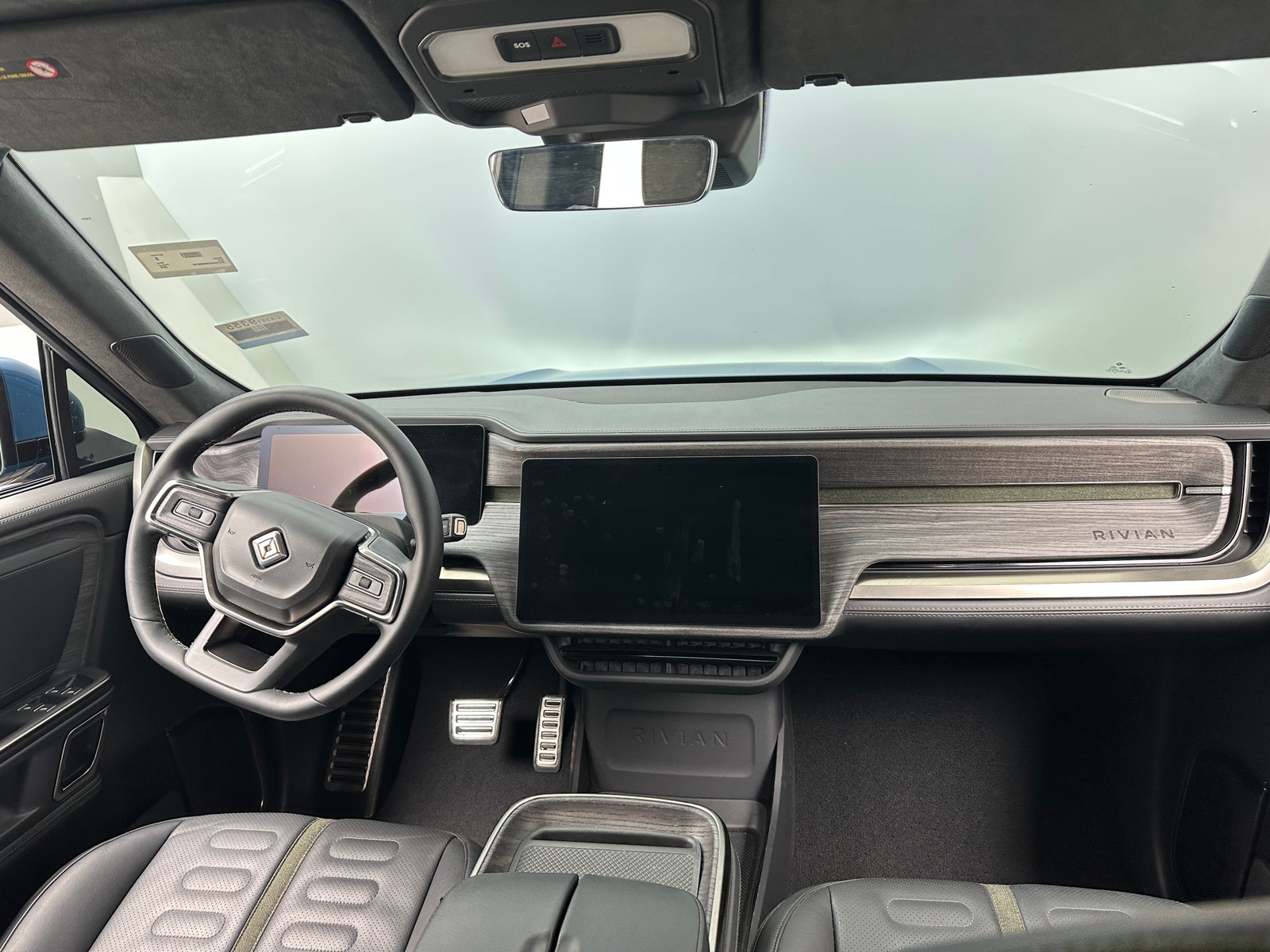 Thumbnail: 2022 Rivian R1T - 3