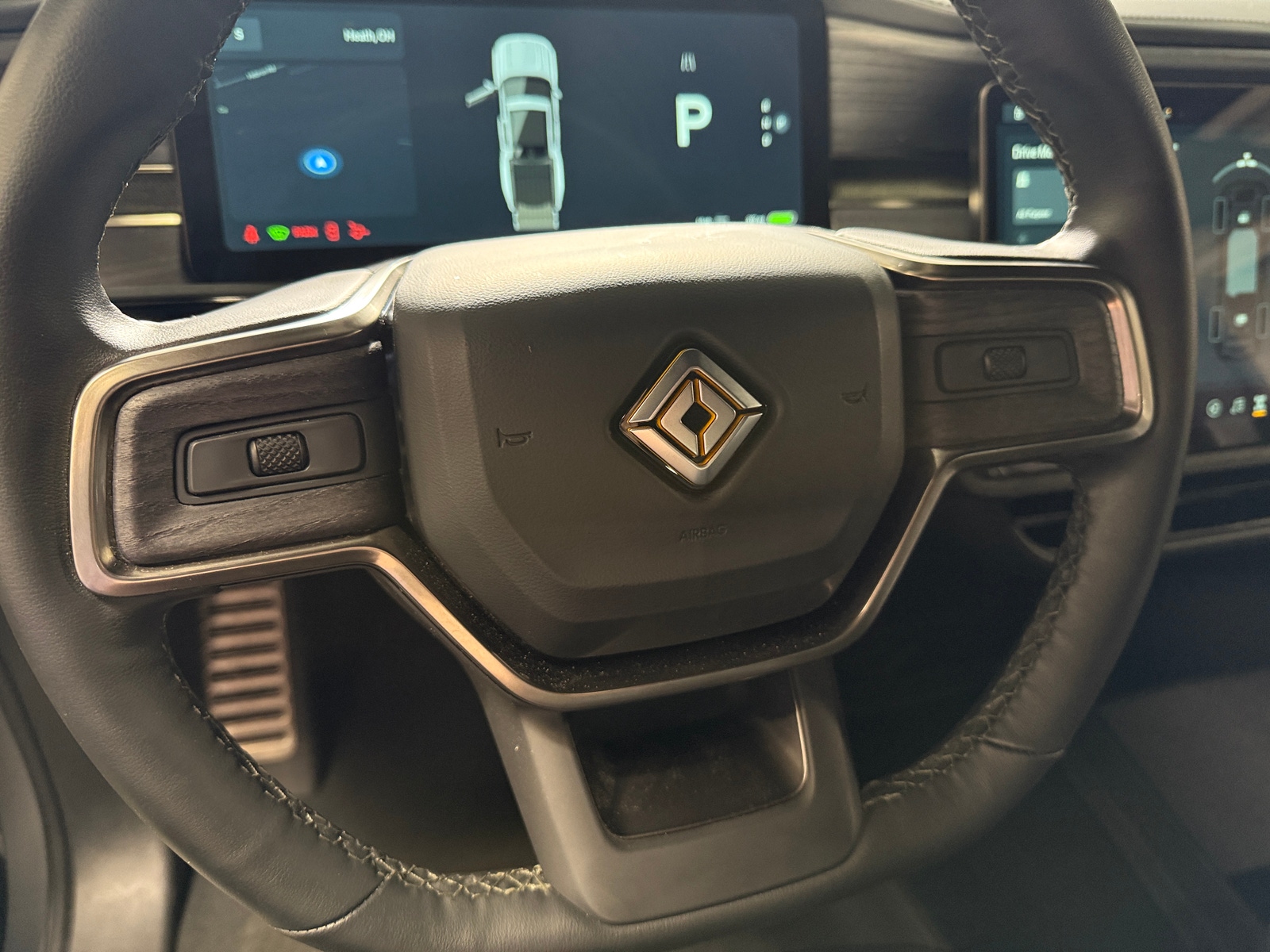 Thumbnail: 2024 Rivian R1T - 4
