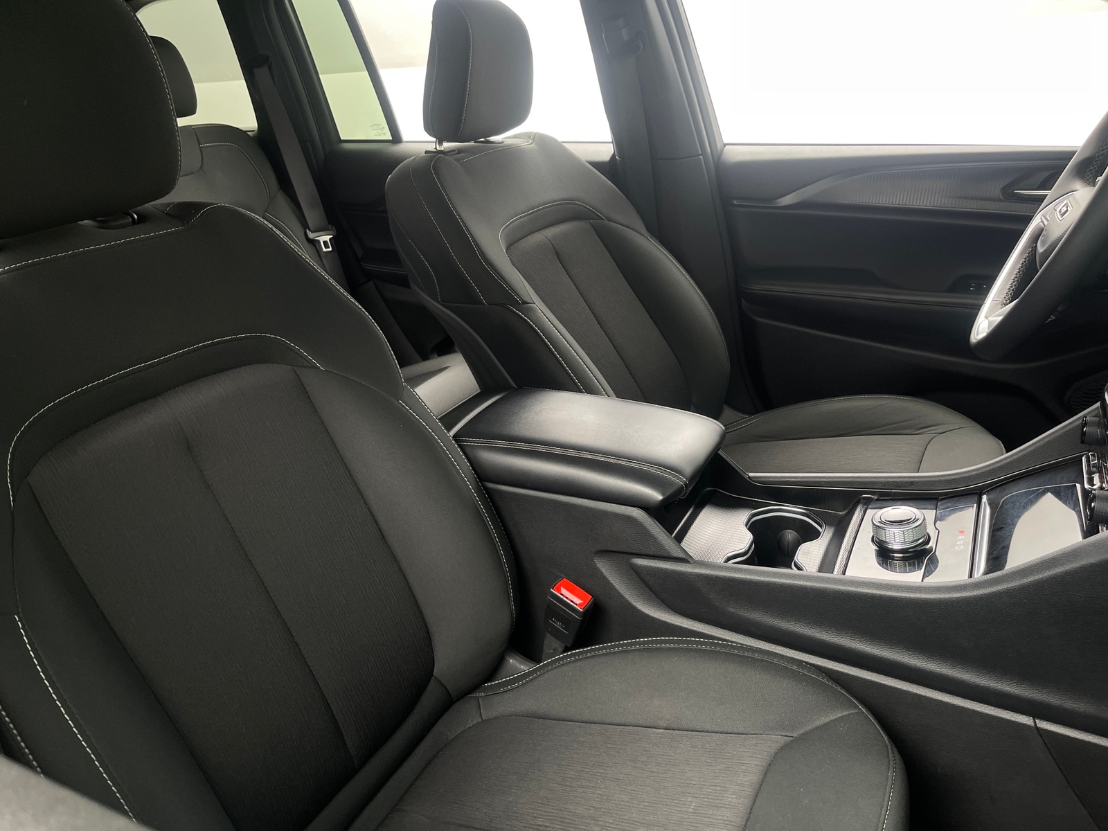 Thumbnail: 2024 Jeep Grand Cherokee - 2